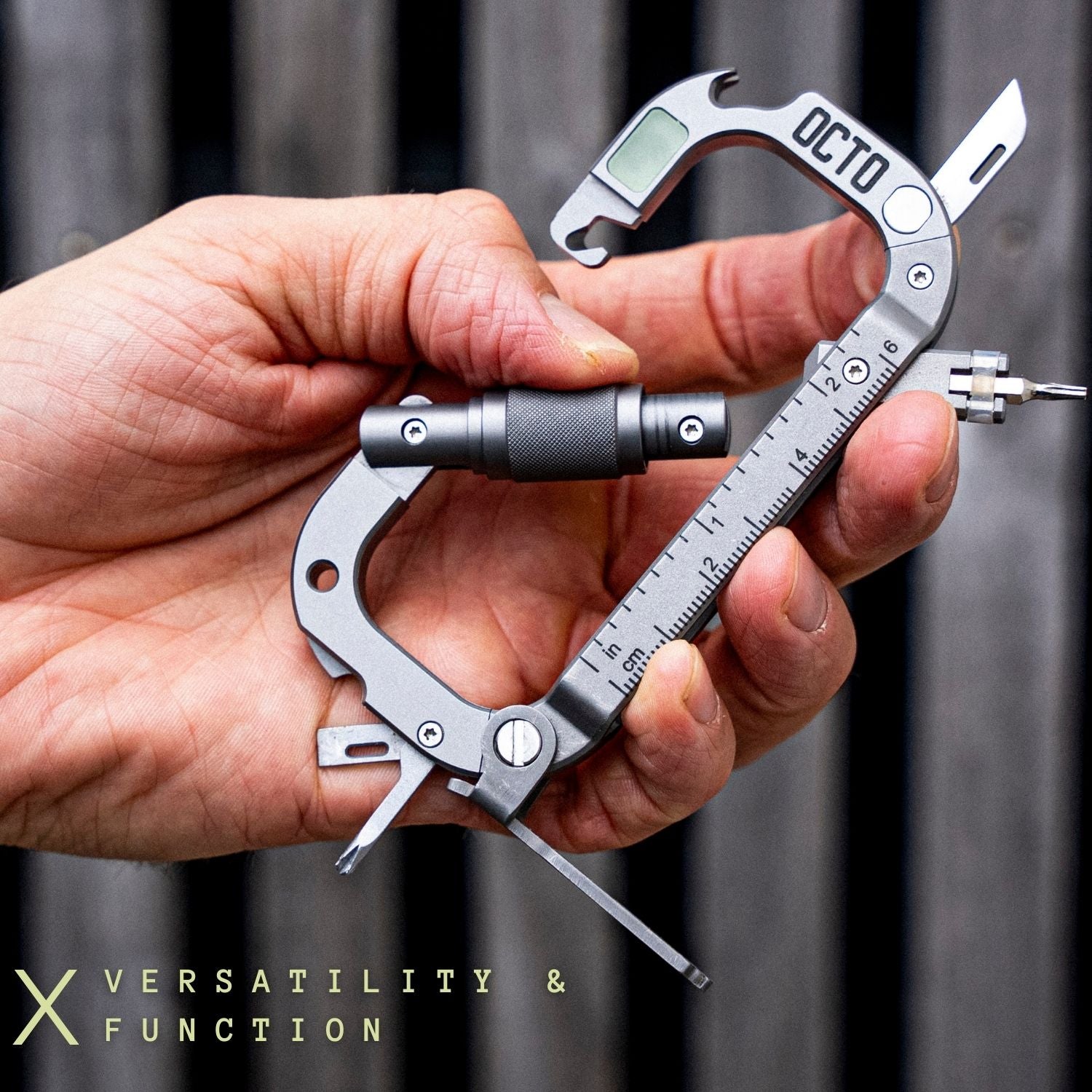 Octo Max 20-in-1 Carabiner